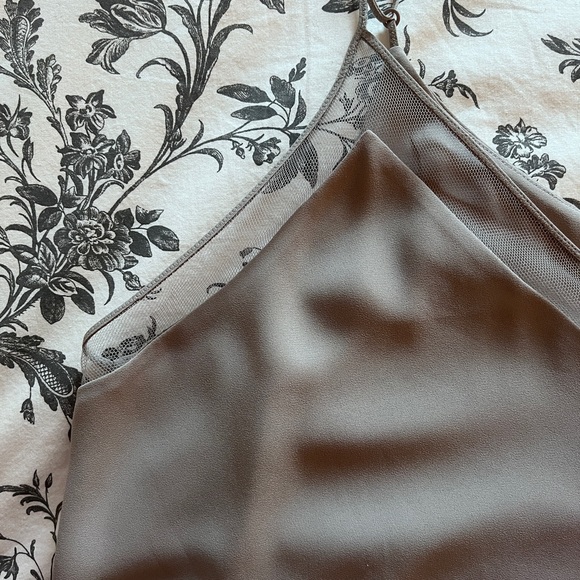 Babaton Everly blouse with mesh detail (grey, size large) - Picture 2 of 7